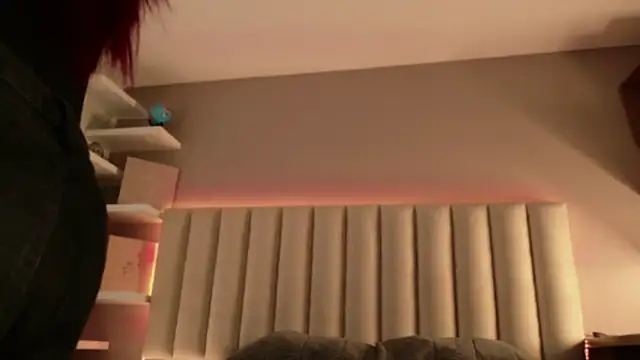 Megan mooree  online show from September 17, 2025, 12:29 pm