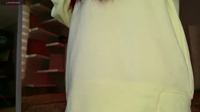 Megan mooree  online show from December 20, 2025, 12:12 pm