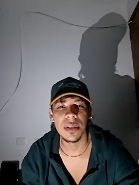 Snapshot of Elputas chatting on June 12, 2026, 1:10 pm Elputas online show from June 12, 2026, 1:10 pm