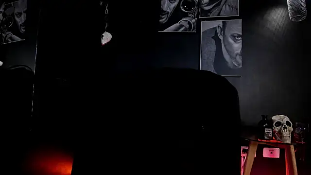 Agnes jones  online show from September 12, 2025, 9:15 pm