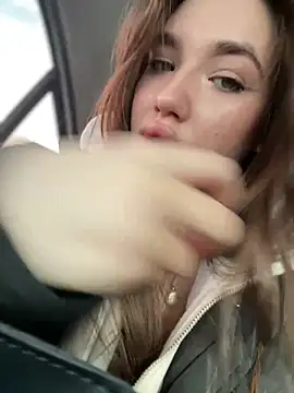 Holly Molii online show from January 18, 2025, 8:20 am