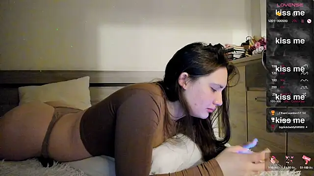 Holly Molii online show from February 23, 2025, 2:35 pm