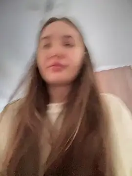 Holly Molii online show from March 20, 2025, 7:03 am