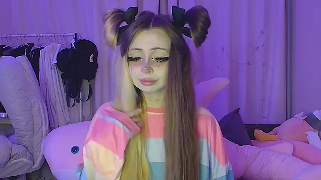Snapshot of suemeow chatting on April 12, 2026, 8:25 pm suemeow online show from April 12, 2026, 8:25 pm