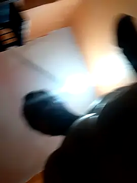 1Amarguetix online show from November 22, 2025, 12:26 pm