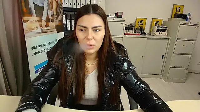 kilenyapatrice online show from February 5, 2025, 11:02 am