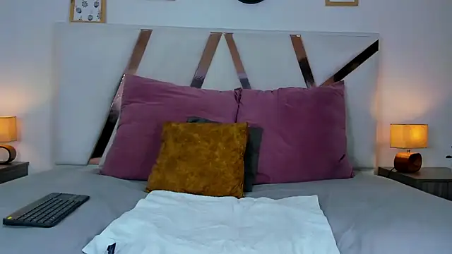 JaylaScott   online show from February 4, 2025, 6:06 pm