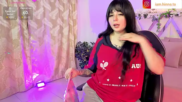 hina tay online show from March 30, 2026, 3:29 am