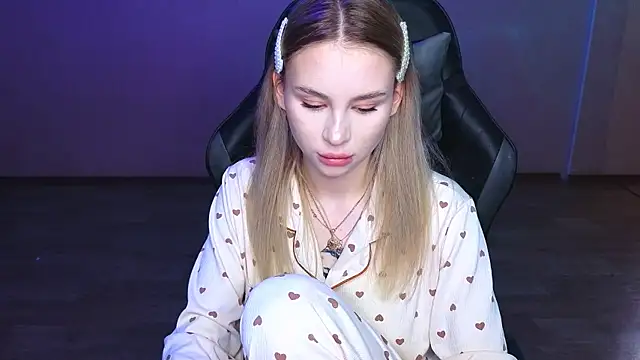 doll barbieee online show from March 1, 2025, 10:21 pm