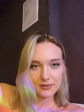 Alisa Rise online show from March 22, 2025, 1:22 am