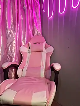 Snapshot of alexxaa96 chatting on January 24, 2025, 2:39 am alexxaa96 online show from January 24, 2025, 2:39 am