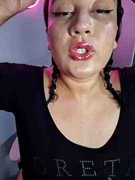 Snapshot of alexxaa96 chatting on January 28, 2025, 2:21 am alexxaa96 online show from January 28, 2025, 2:21 am