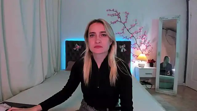 KateOwyns online show from April 13, 2026, 11:59 am