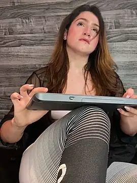 kamel-ayesha online show from January 16, 2025, 6:37 pm