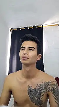 Snapshot of Velk_hot chatting on December 8, 2024, 6:28 pm Velk hot online show from December 8, 2024, 6:28 pm