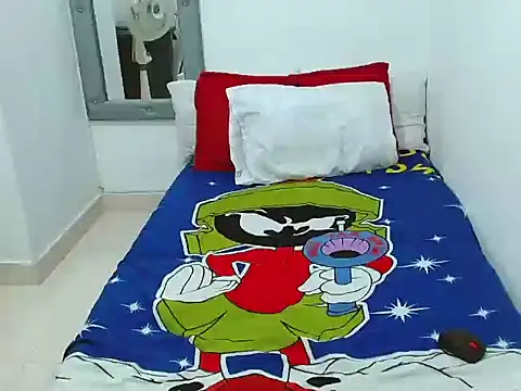 Snapshot of Velk_hot chatting on November 26, 2025, 11:33 am Velk hot online show from November 26, 2025, 11:33 am