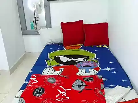 Snapshot of Velk_hot chatting on January 17, 2026, 3:50 pm Velk hot online show from January 17, 2026, 3:50 pm