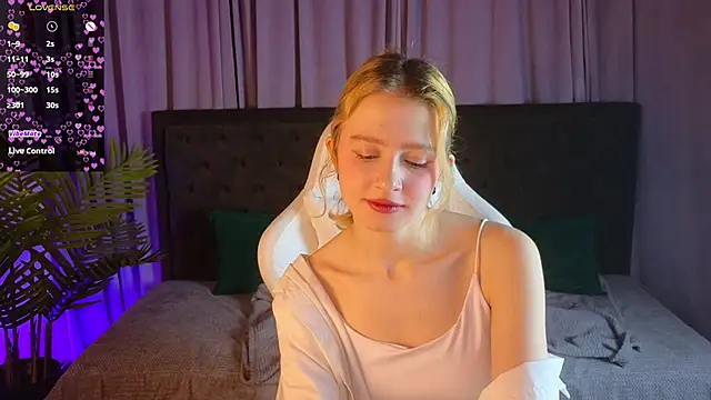 jenny bunny  online show from March 7, 2025, 5:18 am