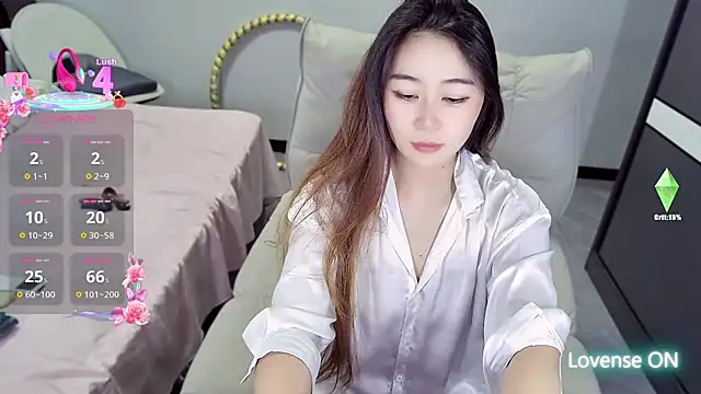 Feifei-cn online show from September 11, 2025, 11:49 pm