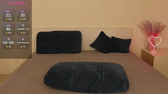 AlisssaRose online show from January 8, 2025, 9:01 pm