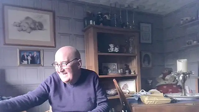 Adamdaddybear online show from January 21, 2025, 12:18 pm