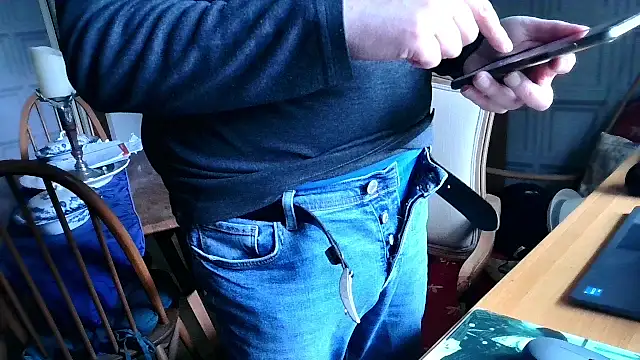 Adamdaddybear online show from March 7, 2025, 2:34 pm