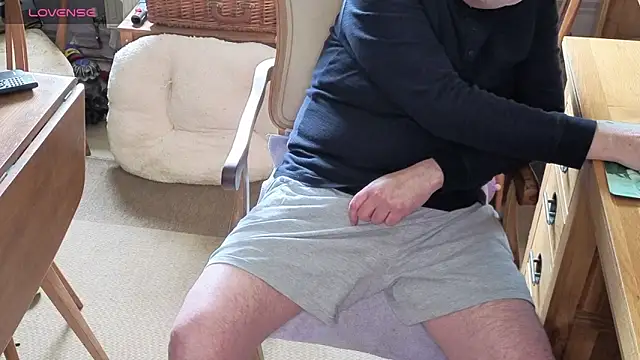 Adamdaddybear online show from June 29, 2026, 1:55 pm
