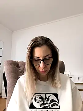 SukyGirl online show from January 25, 2025, 12:05 pm