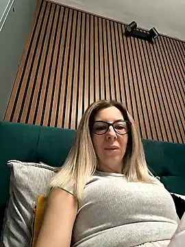 SukyGirl online show from January 27, 2025, 4:30 am