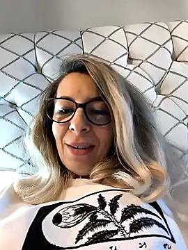 SukyGirl online show from February 23, 2025, 7:55 am