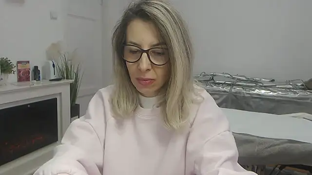 SukyGirl online show from February 25, 2025, 8:14 am