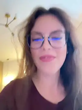 Snapshot of AylaRed chatting on January 31, 2025, 11:56 am AylaRed online show from January 31, 2025, 11:56 am