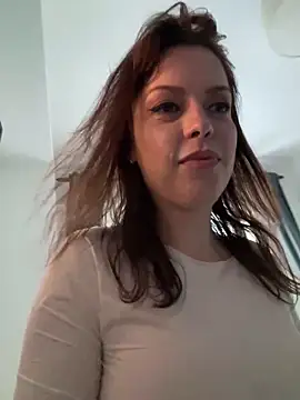 Snapshot of AylaRed chatting on February 19, 2025, 3:16 pm AylaRed online show from February 19, 2025, 3:16 pm