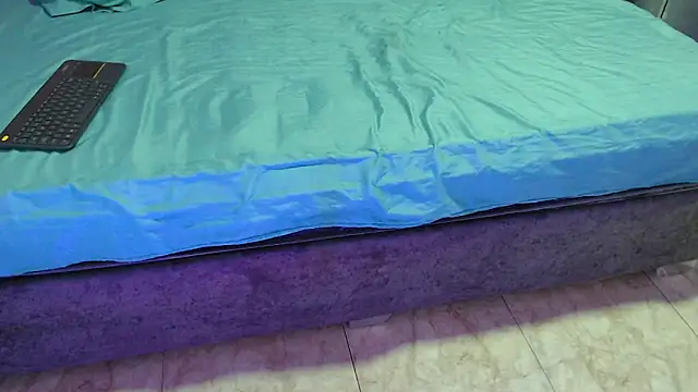 dirty couple22 online show from November 30, 2025, 1:59 pm