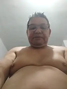 Snapshot of catatunboculion chatting on May 21, 2026, 11:39 am catatunboculion online show from May 21, 2026, 11:39 am