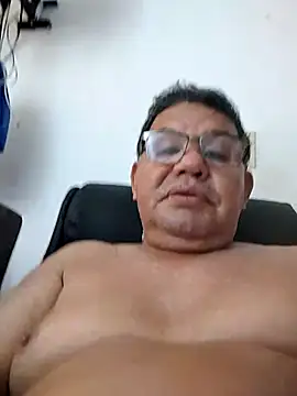 Snapshot of catatunboculion chatting on June 1, 2026, 3:36 pm catatunboculion online show from June 1, 2026, 3:36 pm