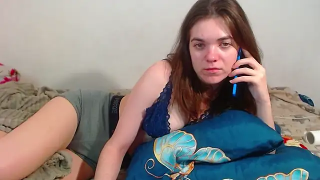 SallyMkn online show from April 20, 2026, 4:21 pm