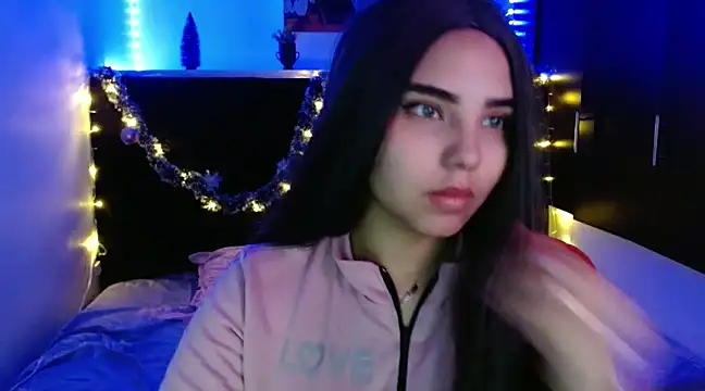 Miapeyton online show from December 23, 2024, 8:57 pm