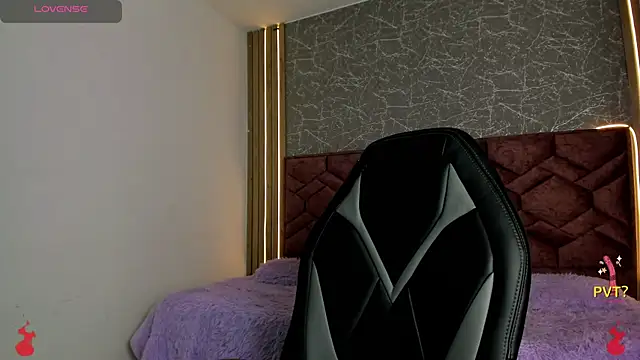 Lucia star   online show from January 27, 2025, 11:11 pm