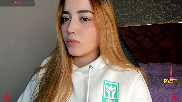 Lucia star   online show from February 3, 2025, 7:21 pm