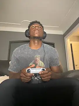 Festivitiesking1 online show from October 29, 2025, 10:33 pm