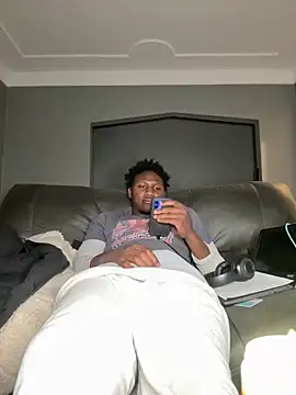 Festivitiesking1 online show from November 12, 2025, 1:17 am