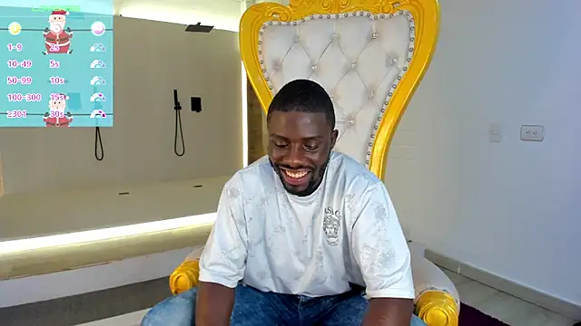 Latrellx7 online show from December 17, 2024, 12:43 pm