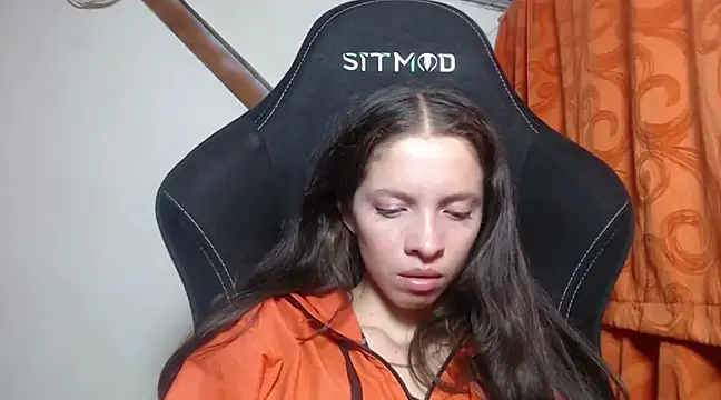 sweetdam12 online show from February 12, 2025, 9:54 pm