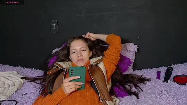 sweetdam12 online show from September 20, 2025, 8:43 pm