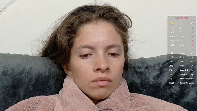 sweetdam12 online show from April 21, 2026, 1:42 am