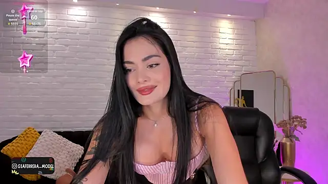 GiaFerrara online show from October 16, 2025, 7:04 pm