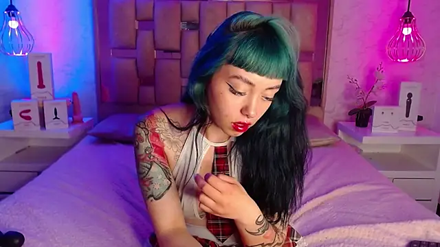 GigiVolkova online show from January 6, 2025, 11:42 pm