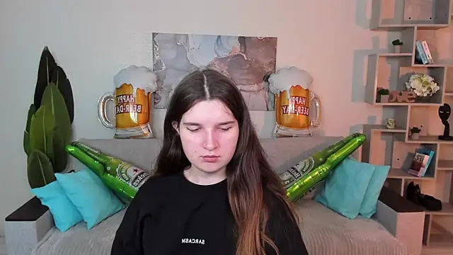 BonneyLove online show from September 23, 2025, 5:27 pm