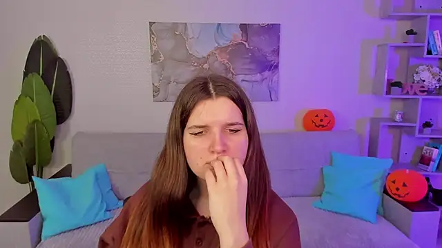 BonneyLove online show from November 6, 2025, 7:37 pm